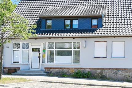 Vermieten helle, freundliche Geschäftsräume Bergener Innenstadt zimmer