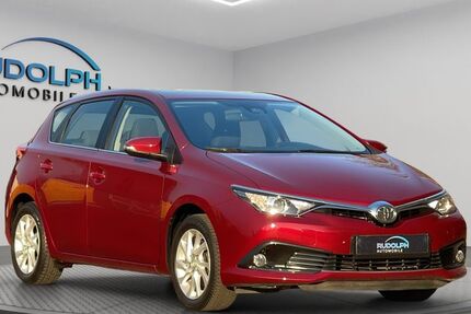 Toyota Auris 65.000 km 11.699 € Berlin 13088