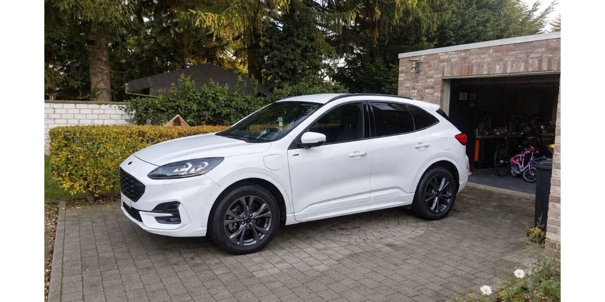 Ford Kuga 63.000 km 18.990 &euro; Bedburg 50181
