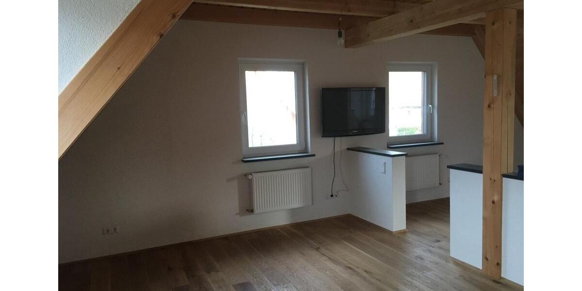 Dachgeschoßwohnung Uhingen - 2 Zimmer, 70 m&sup2;, 800&euro; | Angebot:26267591