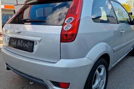 Ford Fiesta 116.000 km 990 &euro; Augsburg 86167