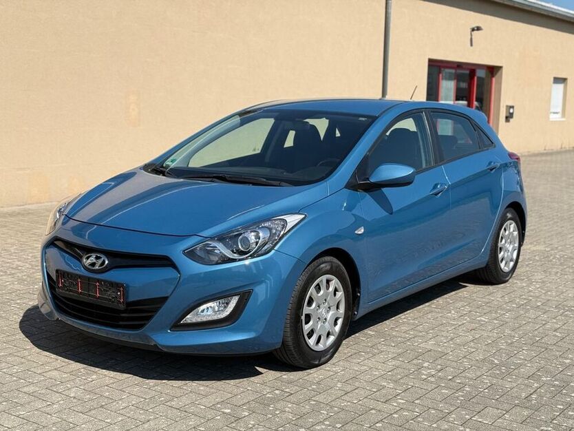 i30