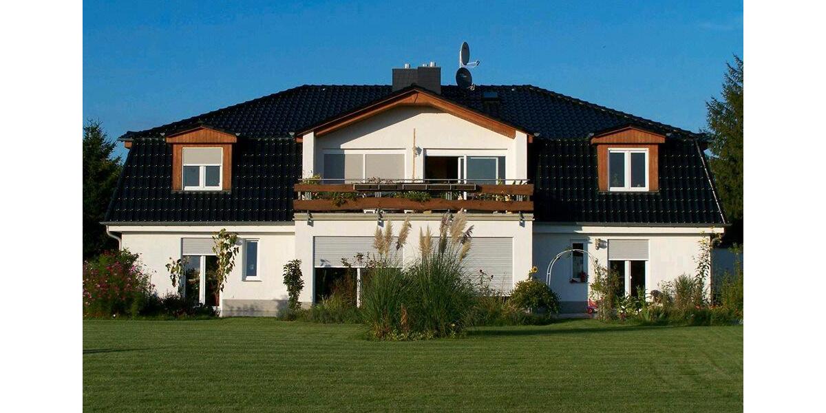 Ruhige und helle 3 Zimmerwohnung mit Terrasse 3 zimmer