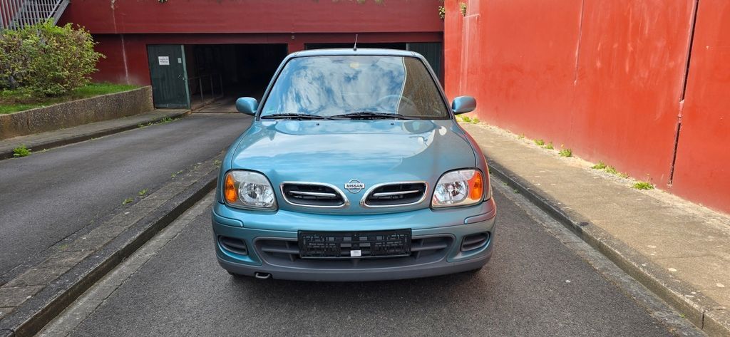 Nissan Micra 56.000 km 3.350 € Garbsen 30823