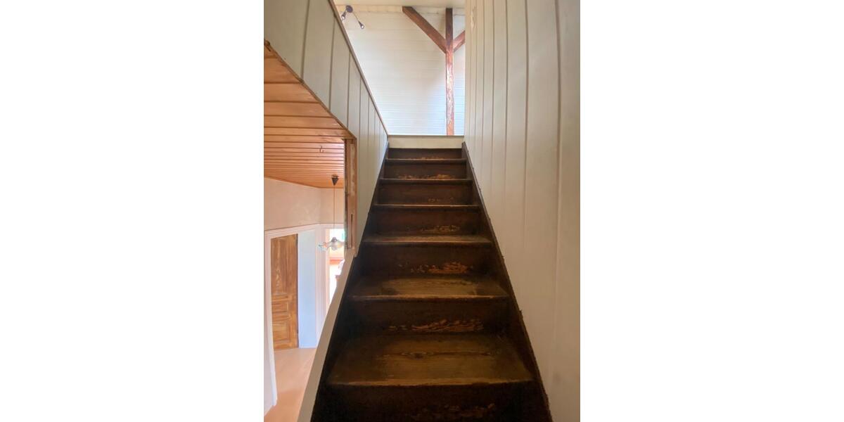 Mehrfamilienhaus, Wohnhaus Frankfurt am Main Bergen-Enkheim - 10 Zimmer, 210 m&sup2;, 735.000&euro; | Angebot:26201115