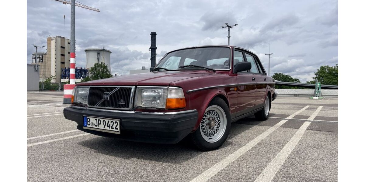 Volvo 240 239.000 km 9.600 &euro; Berlin 12249
