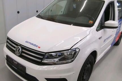 VW Caddy 141.742 km 22.900 &euro; Braunschweig 38122