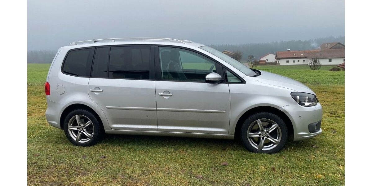 VW Touran 196.000 km 10.250 &euro; Offenberg 94560