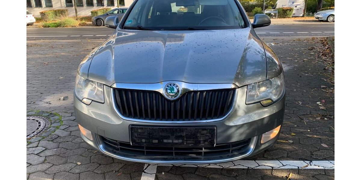 Skoda Superb 275.353 km 3.999 € Mainz-Kastel 55252