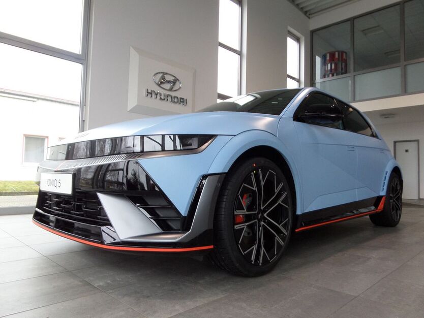 Hyundai IONIQ 5 1.800 km 59.780 € Papenburg 26871