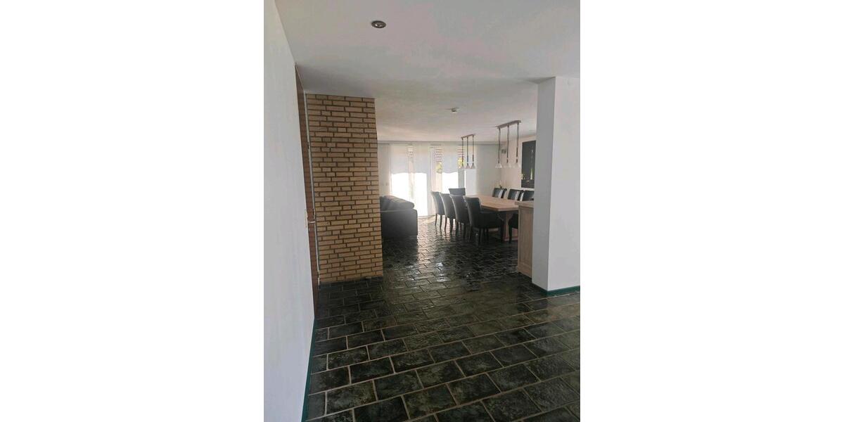 Einfamilienhaus Jüchen - 5 Zimmer, 200 m&sup2;, 3.900&euro; | Angebot:26248497