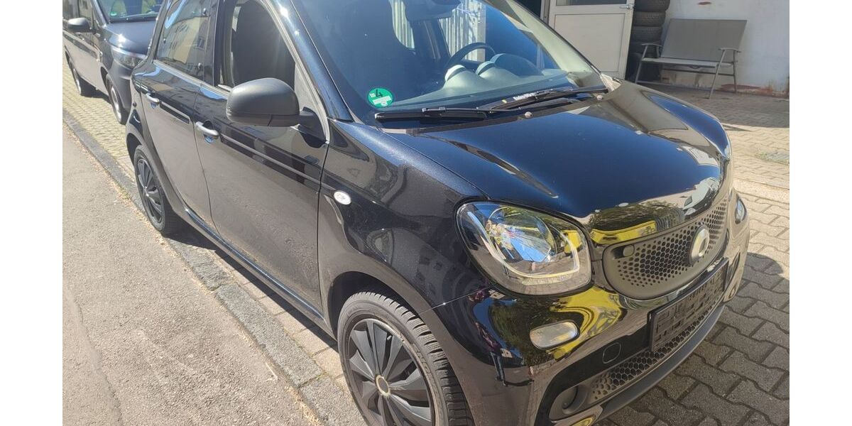 Smart ForFour 81.412 km 6.290 &euro; Stuttgart 70327