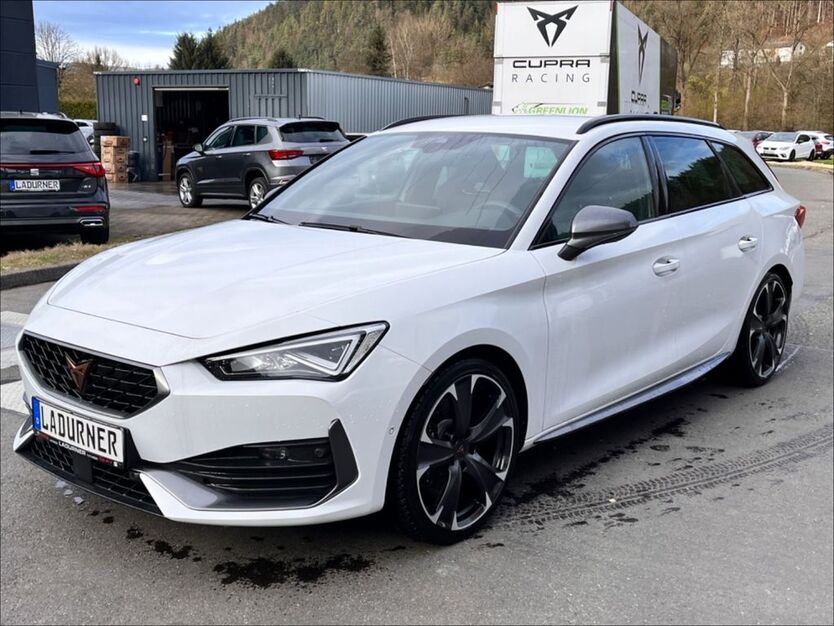 Cupra Leon 8.900 km 36.830 € Tuttlingen 78532
