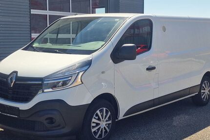 Renault Trafic 83.000 km 19.998 &euro; Landau 76829