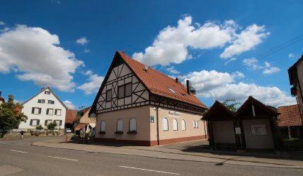 Einfamilienhaus Neuenstadt am Kocher - 9 Zimmer, 274 m&sup2;, 639.000&euro; | Angebot:26811598
