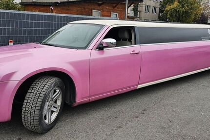Chrysler 300C 130.500 km 14.800 &euro; Langen 63225