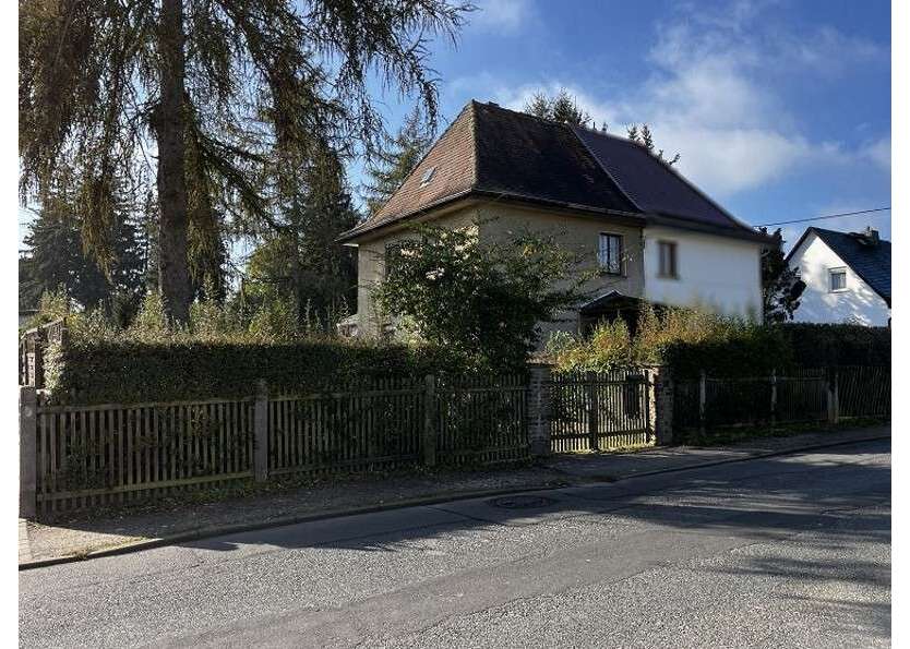 Haus zum Kaufen in Leipzig 374.000 € 97.39 m²