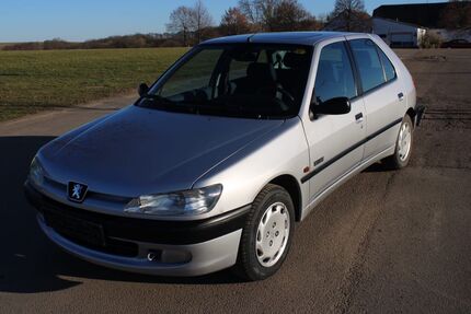 Peugeot 306 54.008 km 2.599 &euro; Frohburg 04654