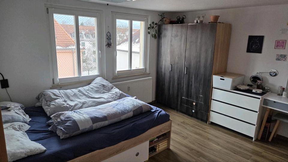 Dachgeschoßwohnung Jena - 3 Zimmer, 52 m&sup2;, 902&euro; | Angebot:25380067
