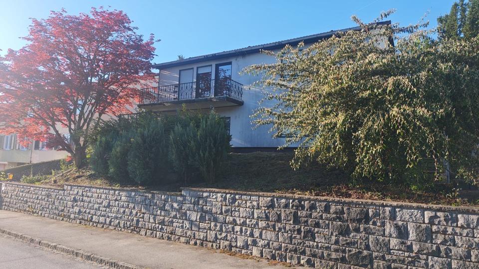 Einfamilienhaus Deggendorf - 6 Zimmer, 180 m&sup2;, 1.600&euro; | Angebot:26408408