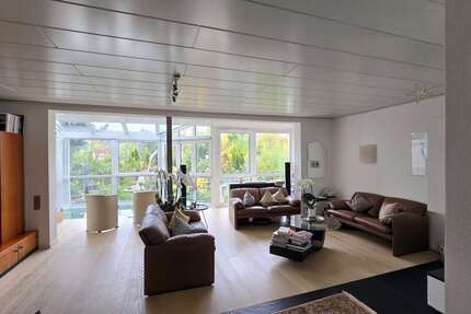 Haus zum Kaufen in Leonberg 795.000 € 165 m² 5.5 zimmer