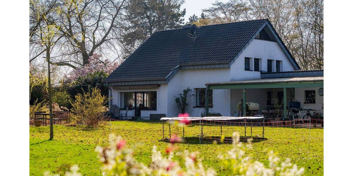 Einfamilienhaus Weeze - 8 Zimmer, 199 m&sup2;, 650.000&euro; | Angebot:26276184