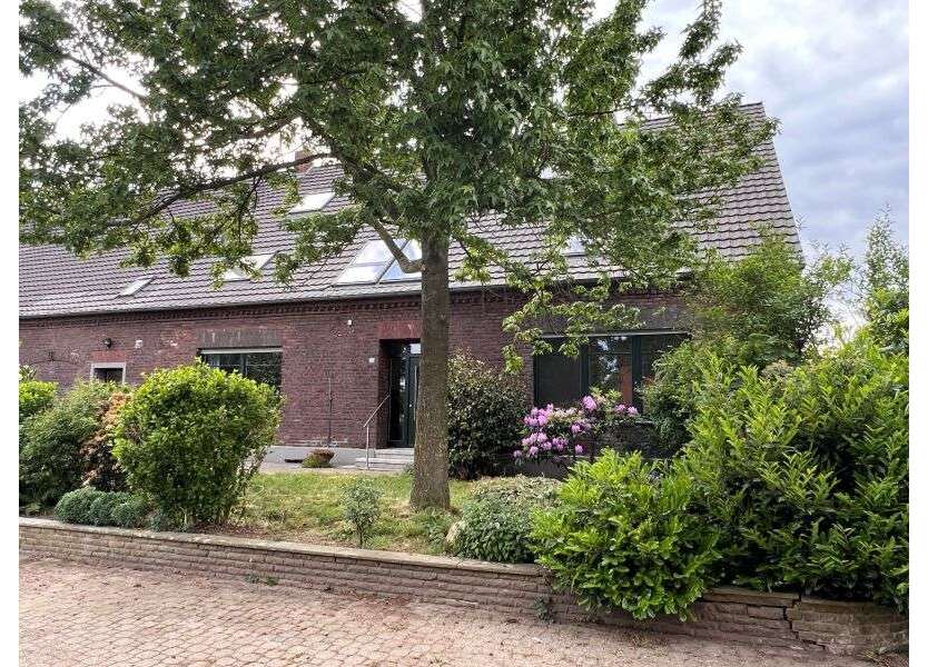 Wohnung zum Mieten in Sonsbeck 1.550 € 206 m²