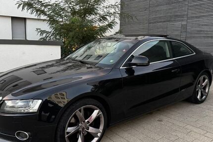 Audi A5 122.000 km 4.999 &euro; München 81829