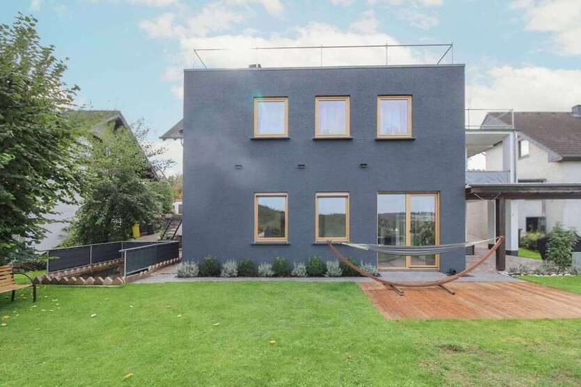 Haus zum Kaufen in Marienfels 449.000 € 461.06 m²