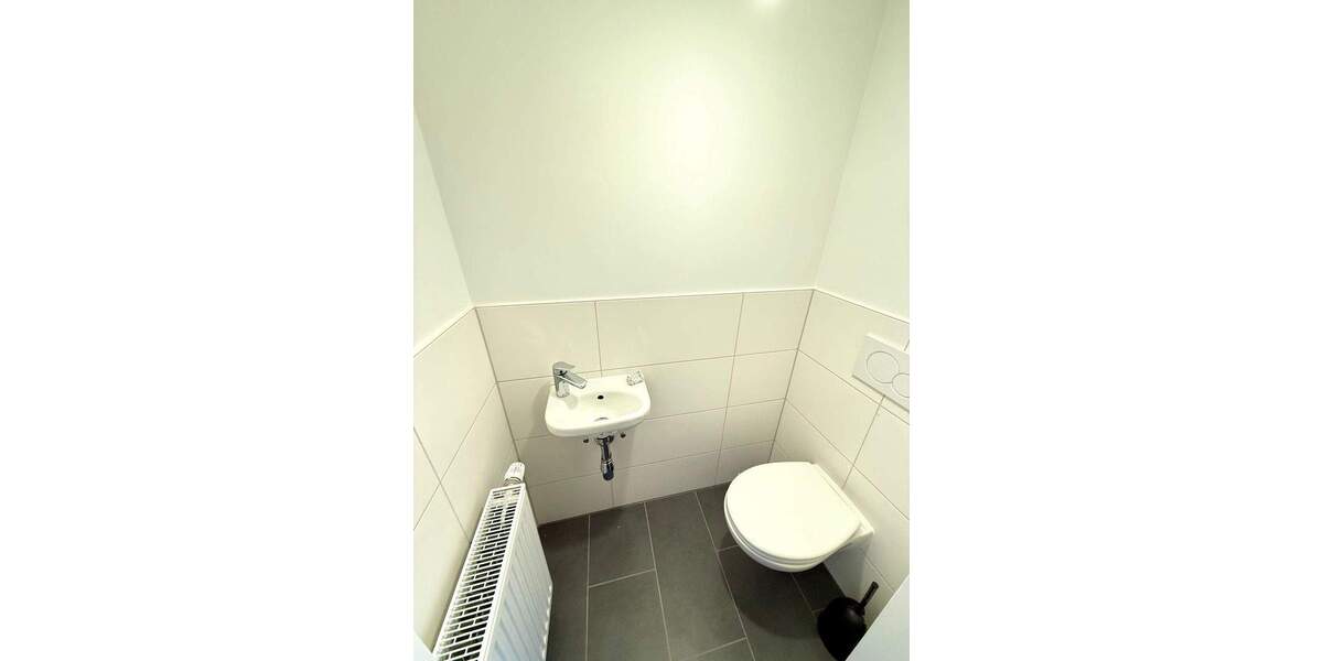 Reihenmittelhaus Nürnberg Thon - 4 Zimmer, 114 m&sup2;, 1.600&euro; | Angebot:25424321