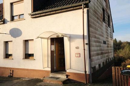 Doppelhaushälfte mit großen Garten 4 zimmer