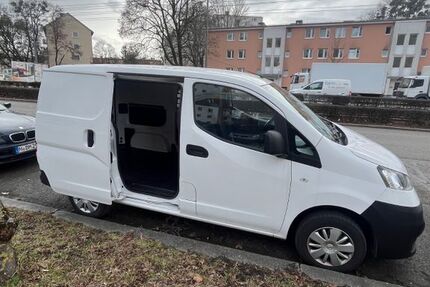Nissan NV200 91.304 km 12.000 &euro; München 80797