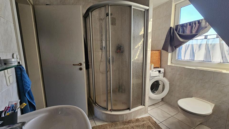 Etagenwohnung Siegen Weidenau - 4 Zimmer, 92 m&sup2;, 850&euro; | Angebot:25352309