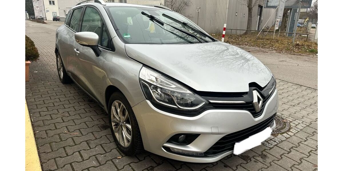 Renault Clio 77.300 km 10.462 &euro; München 80939