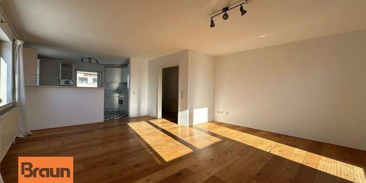 Attraktive 4,5-Zimmer-Eigentumswohung in Trossingen, inkl. Einzelgarage und Pkw-Außenstellplatz 4 zimmer