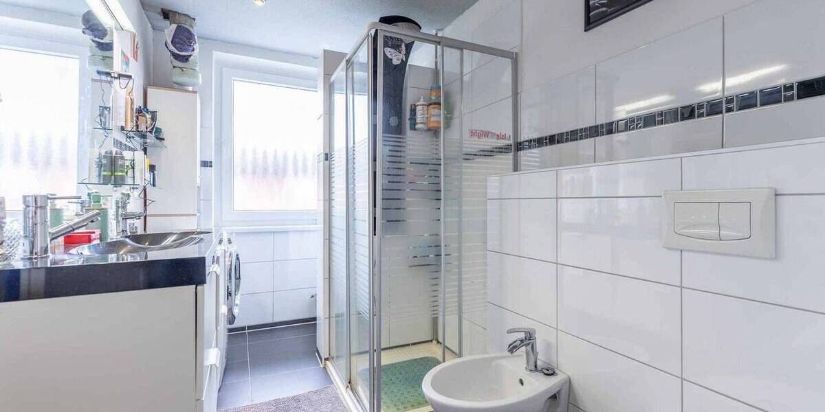 Etagenwohnung Lüneburg Weststadt - 4 Zimmer, 93 m&sup2;, 285.000&euro; | Angebot:25691286