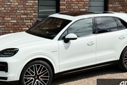 Porsche Cayenne 9.700 km 119.850 € Büdesheim 54610