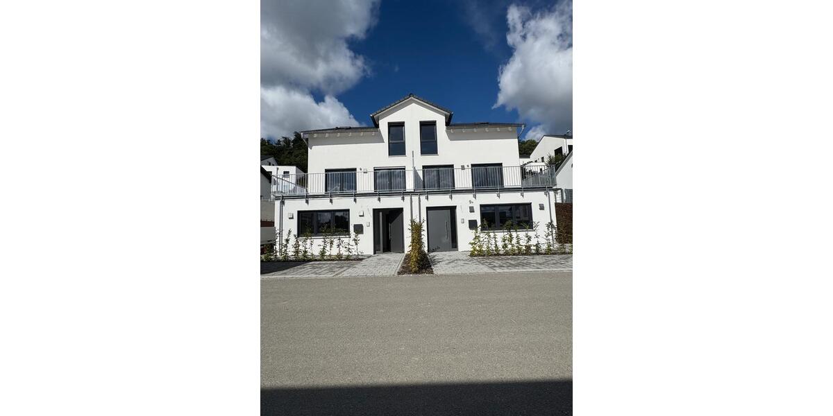 Doppelhaushälfte Teublitz - 5 Zimmer, 165 m&sup2;, 3.590&euro; | Angebot:22831913