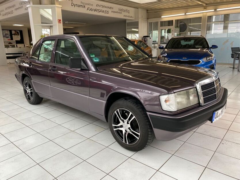 Mercedes-Benz 190 251.000 km 9.990 € Berghülen 89180