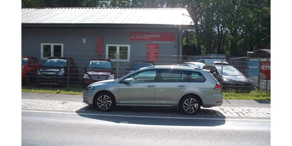 VW Golf 138.888 km 14.399 &euro; Loxstedt-Hahnenknoop 27612