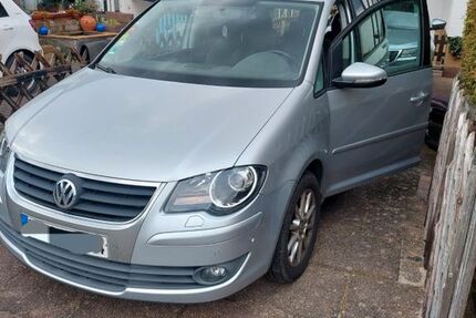 VW Touran 190.000 km 5.500 &euro; Malsch-Völkersbach 76316