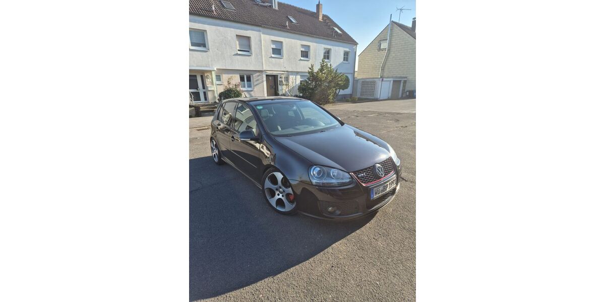 VW Golf 137.590 km 7.950 &euro; Würzburg 97076