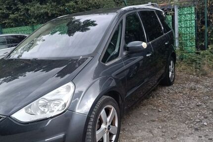 Ford Galaxy 145.000 km 5.119 &euro; Dortmund 44357
