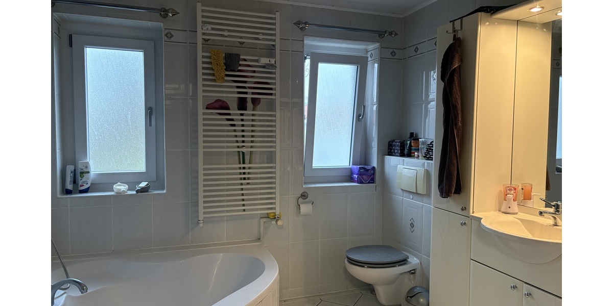 Gepflegte 4-Zimmerwohnung mit Balkon in Göttingen - Etagenwohnung Göttingen Grone | Angebot:25322194