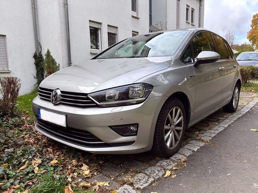 VW Golf Sportsvan 86.558 km 8.990 € Dornstadt / Ulm direkt an der A8-Ausfahrt Ulm-West 89160