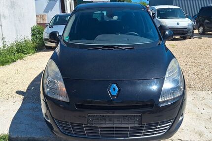 Renault Scenic 148.000 km 2.700 &euro; ofterdingen 72131