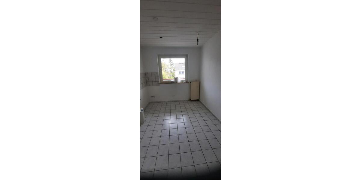 Etagenwohnung Sundern (Sauerland) - 3 Zimmer, 61 m&sup2;, 350&euro; | Angebot:26316634