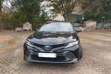 Toyota Camry 227.000 km 15.900 € Nürnberg 90451