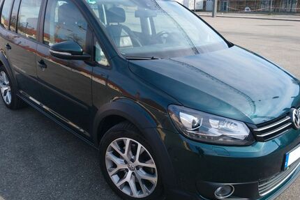 VW Touran 121.000 km 12.290 &euro; Stuttgart 70376