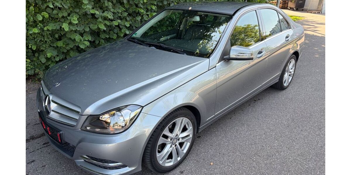 Mercedes-Benz C 180 99.789 km 11.900 &euro; Schrobenhausen OT Sandizell 86529